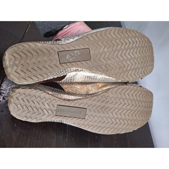 EUC Gentle Souls "Its So Fun" Meatllic Snakeprint Leather Flat Sandal/Sz. 8M - Picture 9 of 10